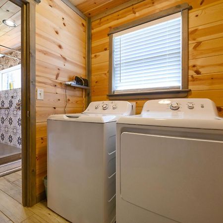 Convenient Romantic Hot Tub Bbq 3-Night Special! 布罗肯鲍 外观 照片