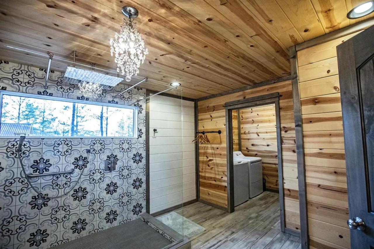 Convenient Romantic Hot Tub Bbq 3-Night Special! 布罗肯鲍 外观 照片