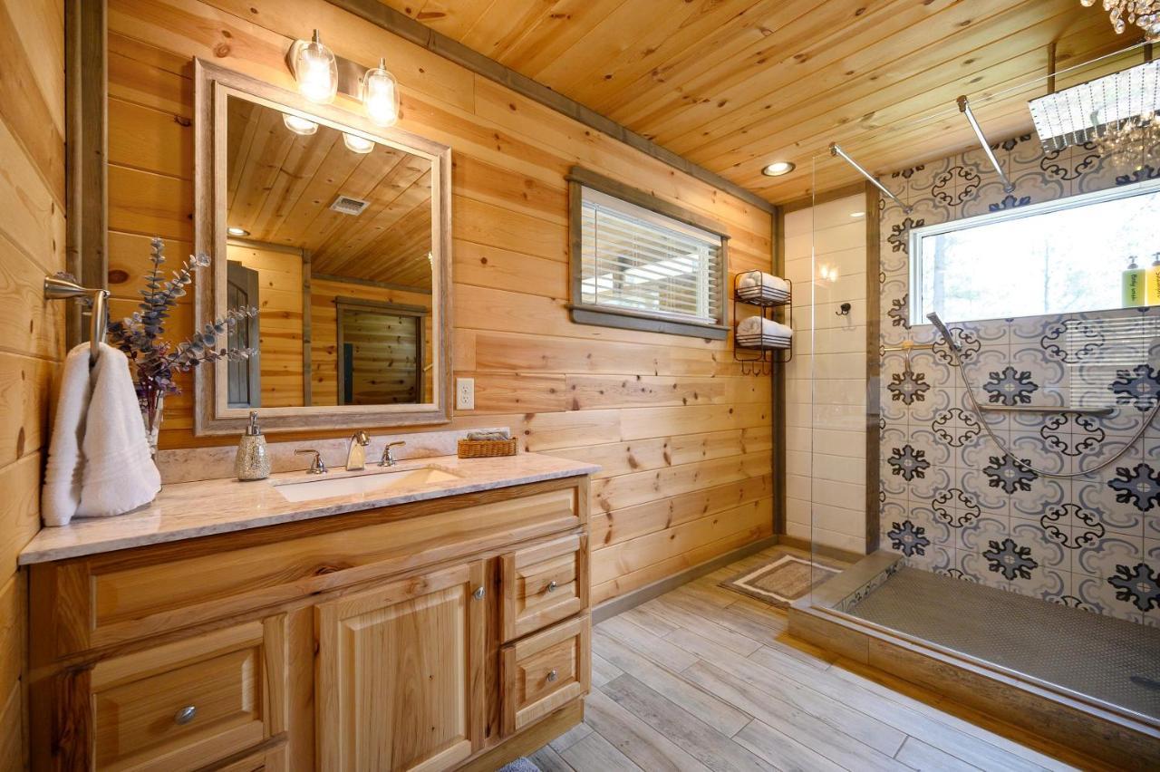 Convenient Romantic Hot Tub Bbq 3-Night Special! 布罗肯鲍 外观 照片